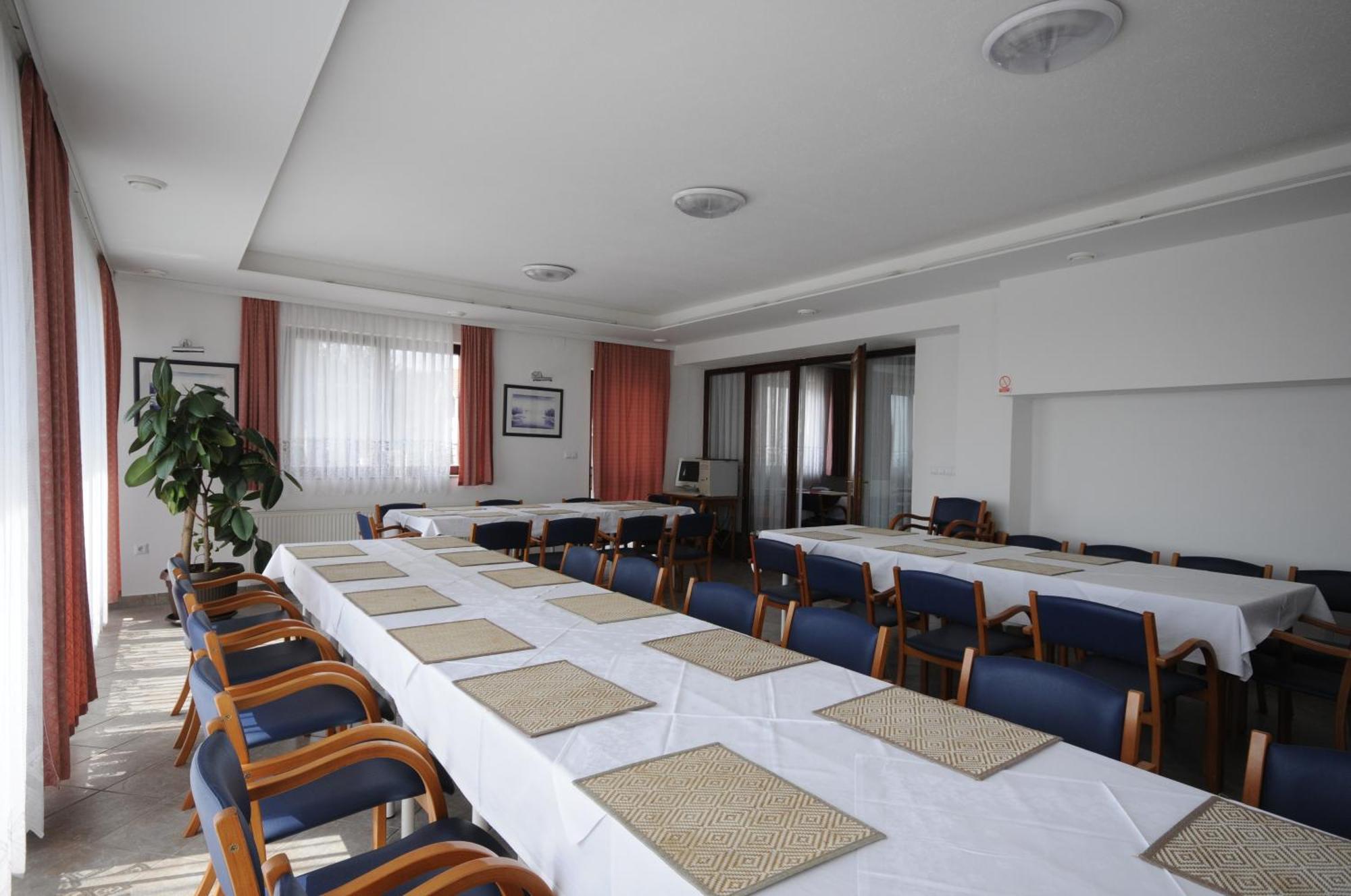 Pansion Antonio Bed & Breakfast Slavonski Brod Eksteriør bilde