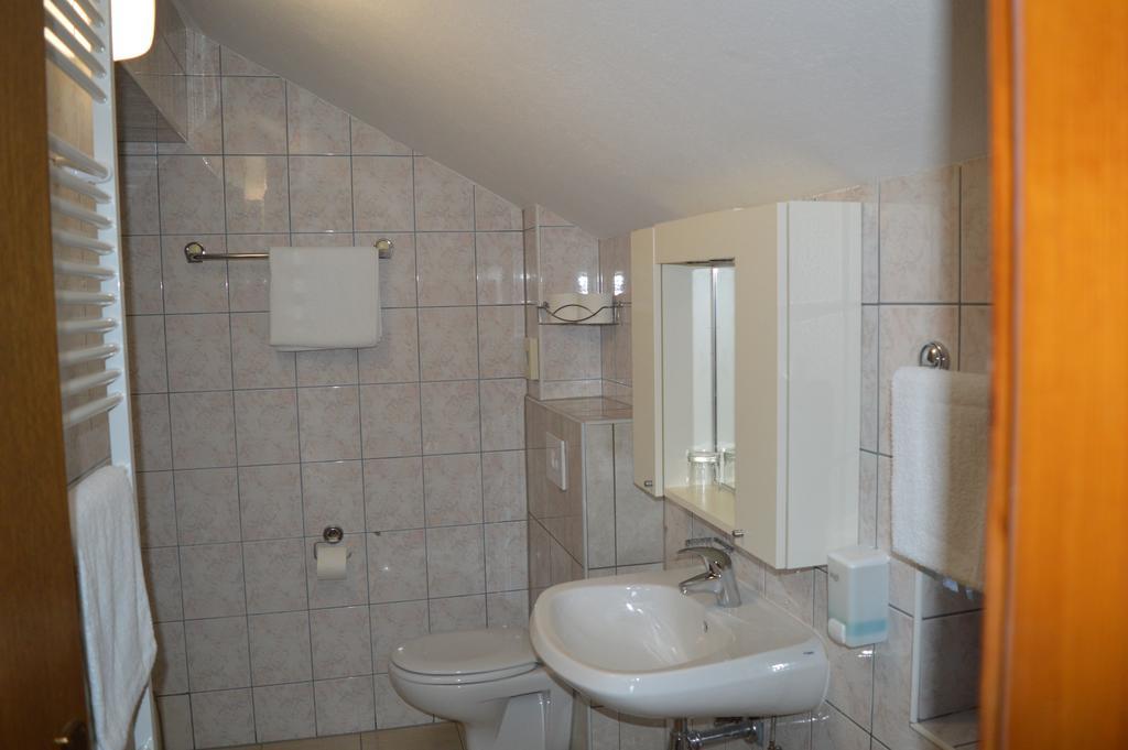 Pansion Antonio Bed & Breakfast Slavonski Brod Eksteriør bilde