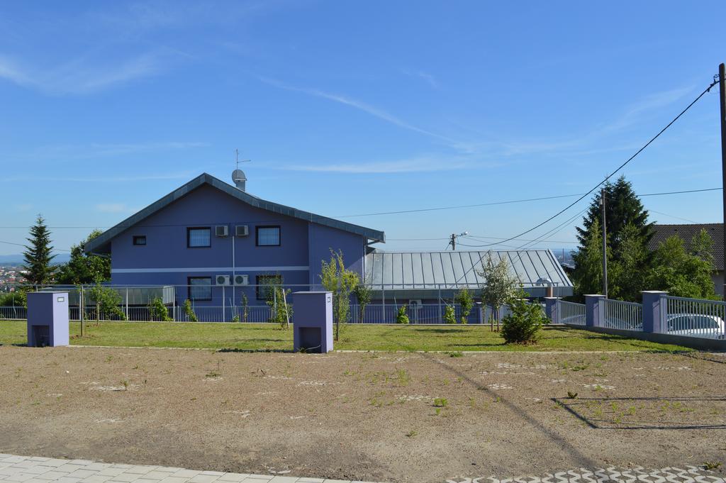 Pansion Antonio Bed & Breakfast Slavonski Brod Eksteriør bilde