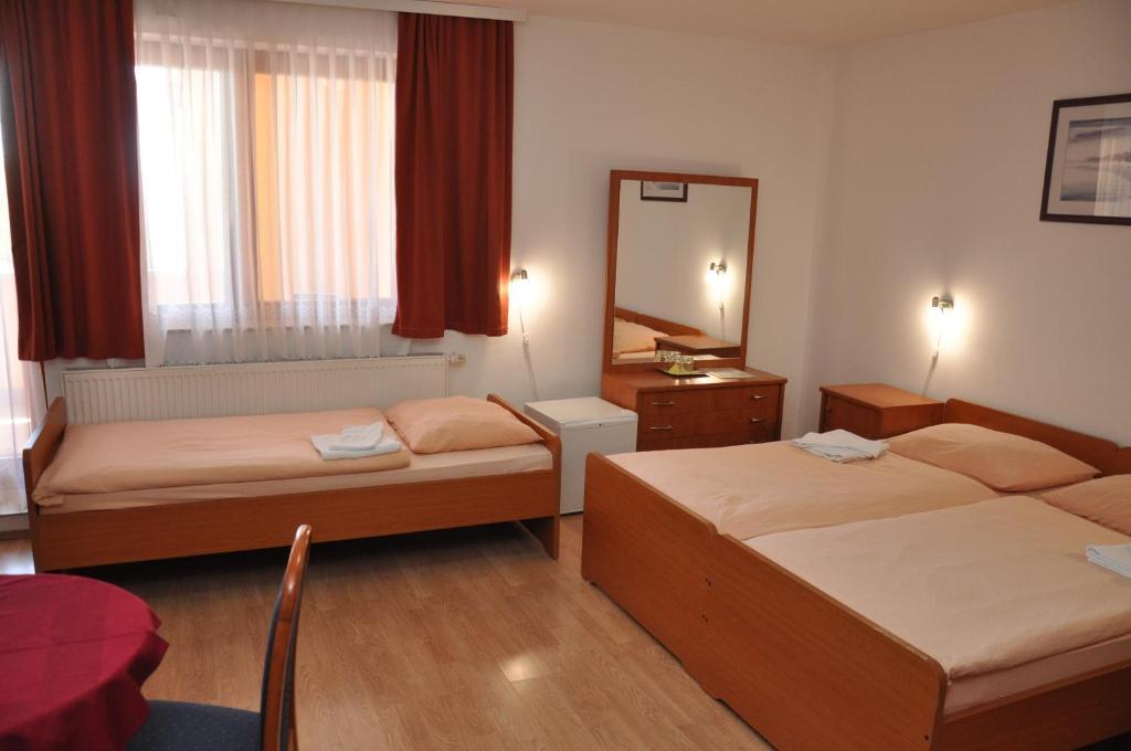 Pansion Antonio Bed & Breakfast Slavonski Brod Eksteriør bilde